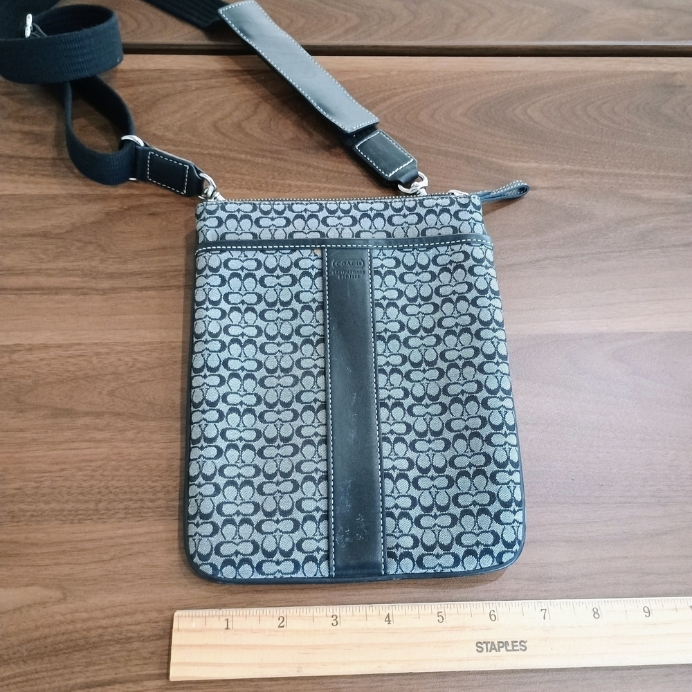 Coach Women's Black and Gray Crossbody Bag